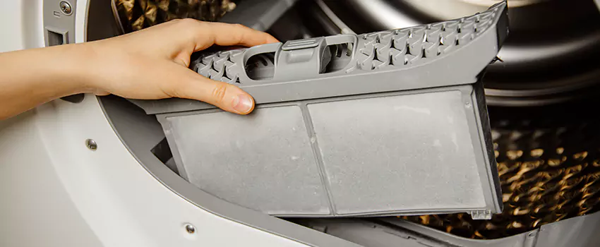 Signs Of A Clogged Dryer Lint Trap in Gahanna, Ohio